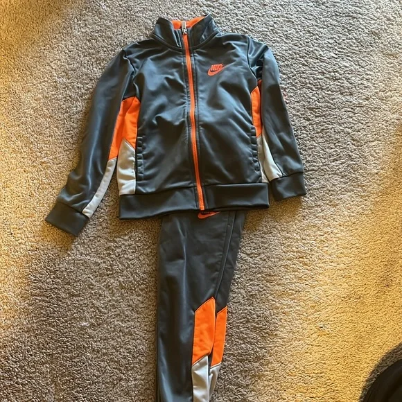 Little Boy Nike Suits.Size 5